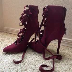 Charlotte Russe Womens Red Maroon Size 6 High Heels Strappy Stiletto Pumps Suede